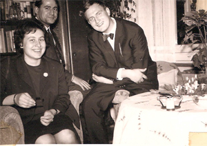 Jemal, Werner und dessen Schwester, wahrscheinlich fotografiert von Werners Mutter